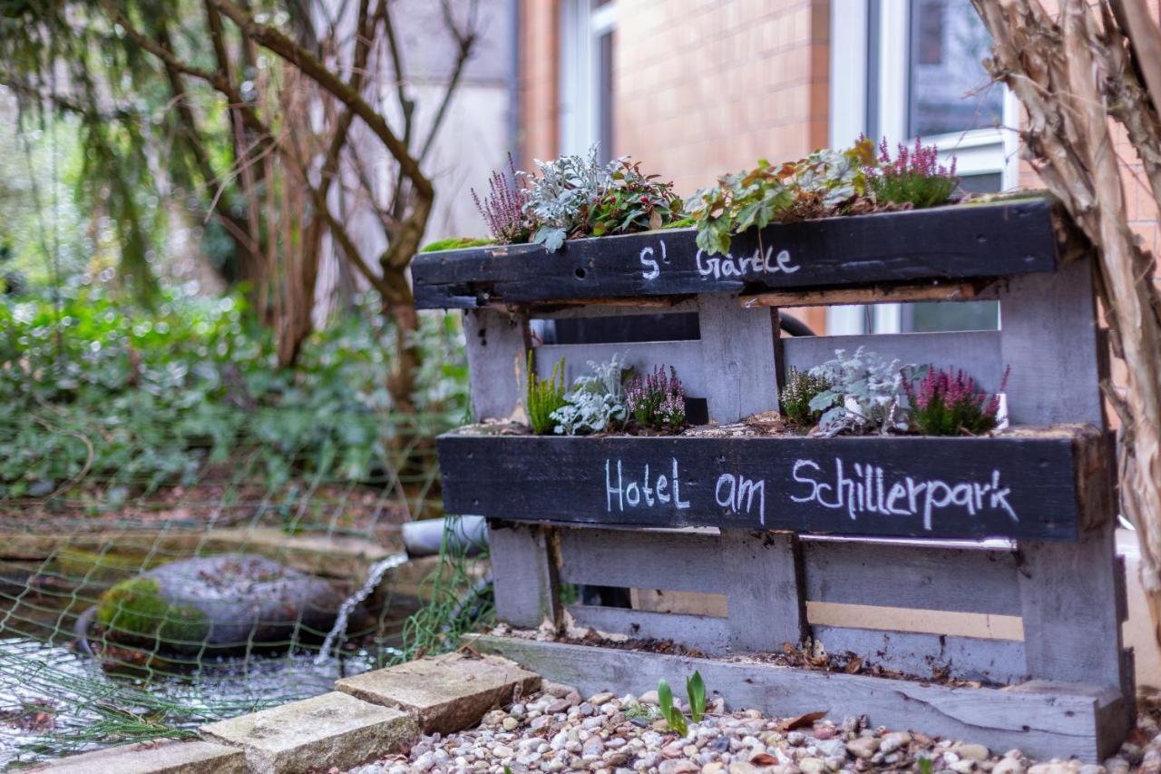 Hotel Am Schillerpark Esslingen am Neckar ภายนอก รูปภาพ